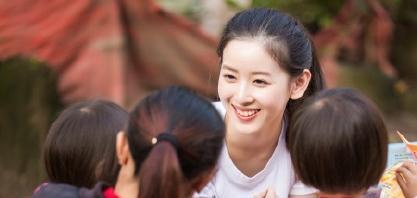 "奶茶妹妹"章泽天秀身材引热议:曾经晒娃和老公的她晒