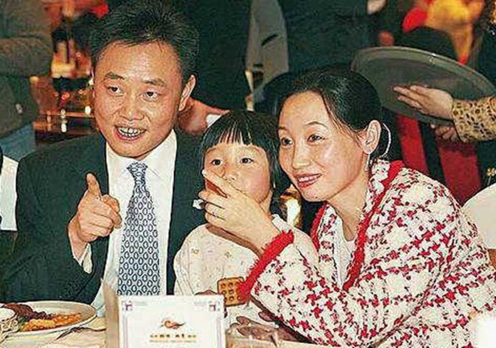 为了能更好迎接自己丈夫的归来,杜鹃一个弱女子硬生生将自己变成"