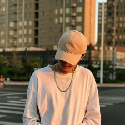 男生头像/努力巅峰
