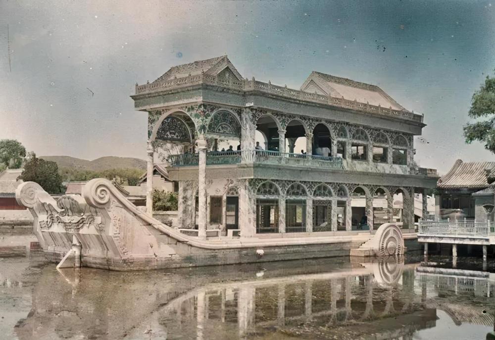 欧洲人口1900年_欧洲人口密度图(3)