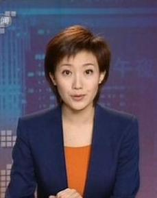 低调央视"夫妻主持",结婚16年待彼此如初恋,儿女双全惹人羡