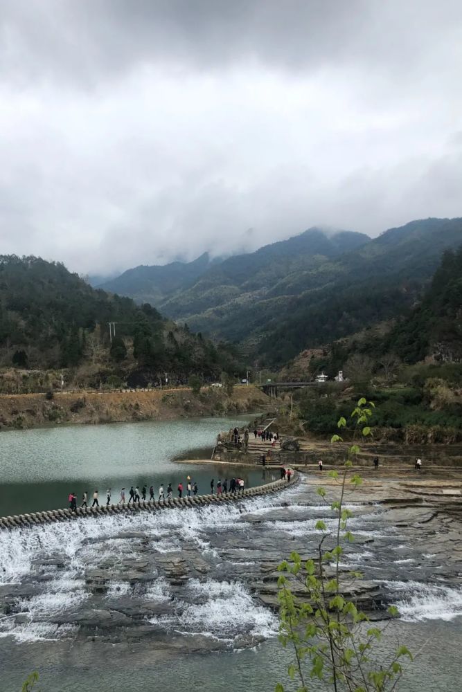 春雨霏霏中的泰顺游探古寻幽古韵库村烟雨南浦溪