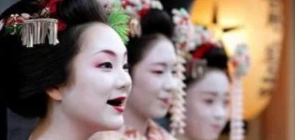 日本古代女人化妆为何流行煞白的白脸妆
