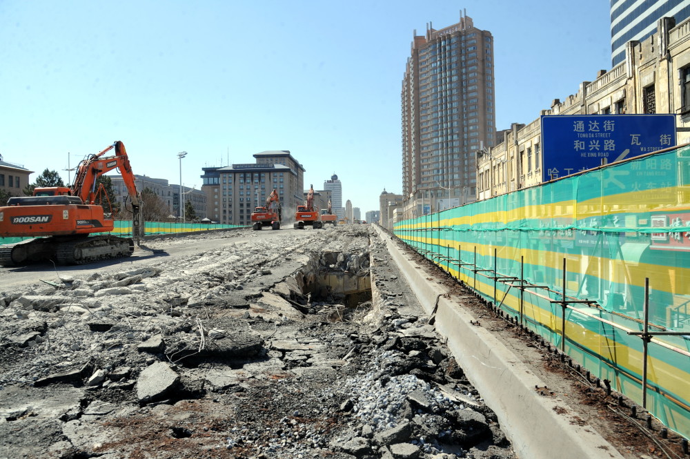 哈尔滨市西大直街与教化街立交改造工程紧张施工