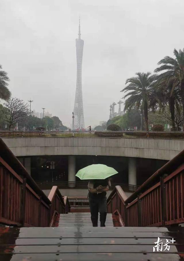 久旱逢甘露 广州下雨啦