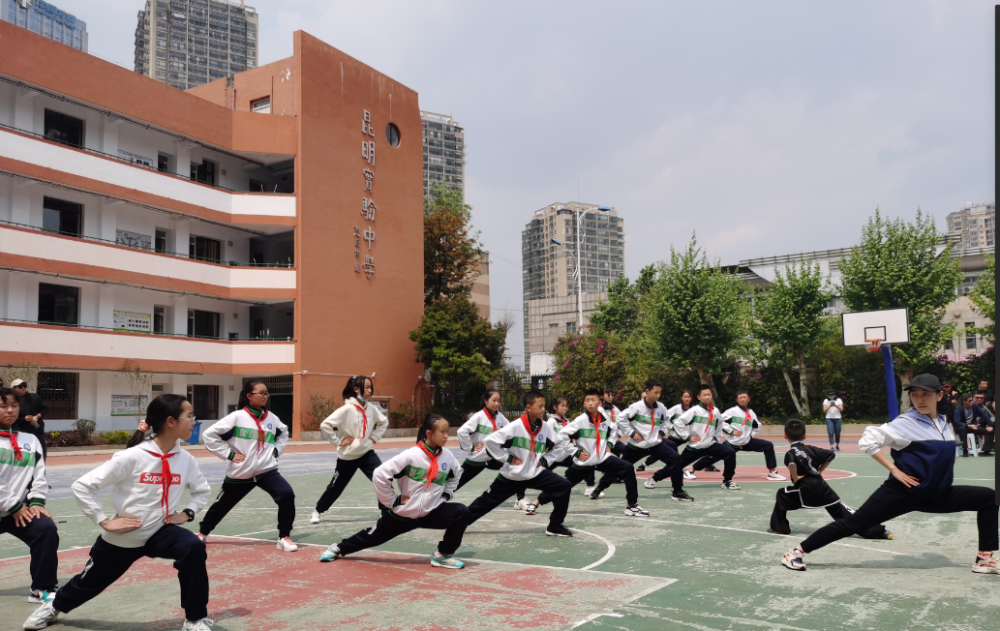 昆明市传统体育进校园活动走进昆明市实验中学