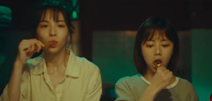电影《八月未央》谭松韵,钟楚曦——另一半的自己