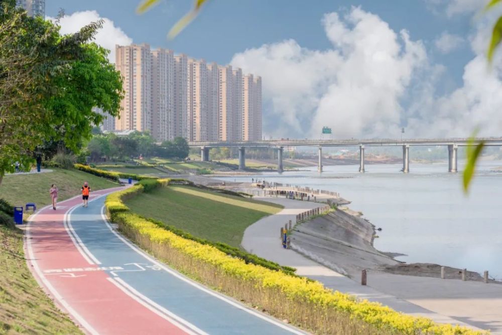滨江公园北区焕新ing滟澜洲滨江公园自诞生以来就备受业主和市民朋友