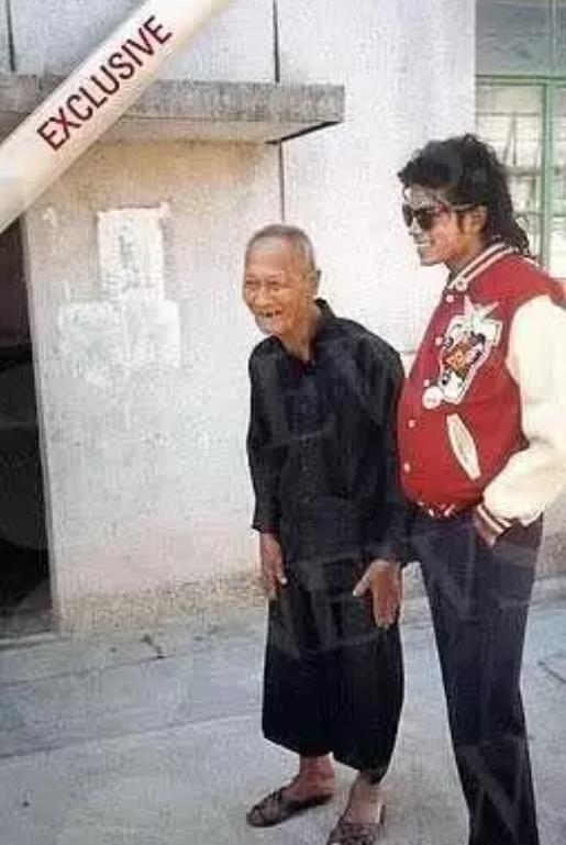 1987年迈克尔杰克逊在广东中山农村度过了特殊的一天