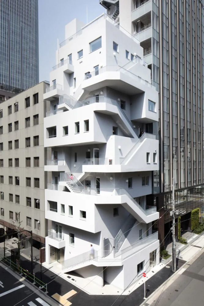 高层办公建筑设计:日本荒川大厦/改造