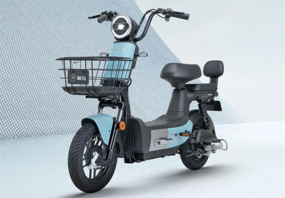新推出3款电动车,一次能跑100公里,哪款车型更入你的眼?