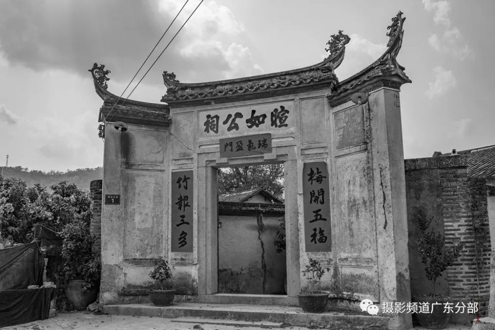 百侯镇位于广东省梅州市大埔县东部,民风淳朴,风景优美,是历史悠久的