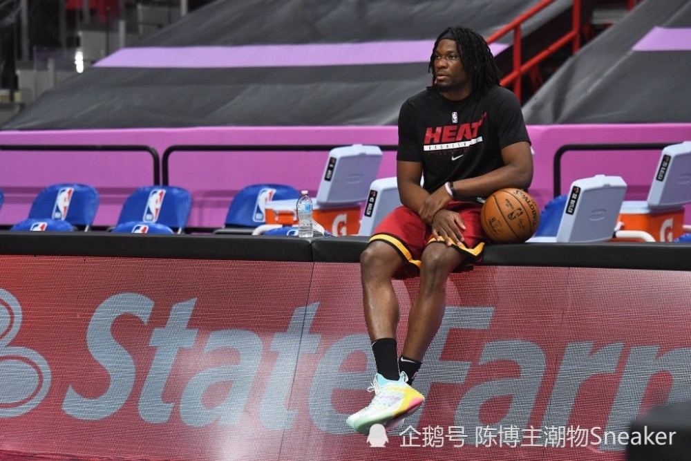 nba球员上脚:吉米-巴特勒穿驭帅14 南海岸,卡鲁索不一般