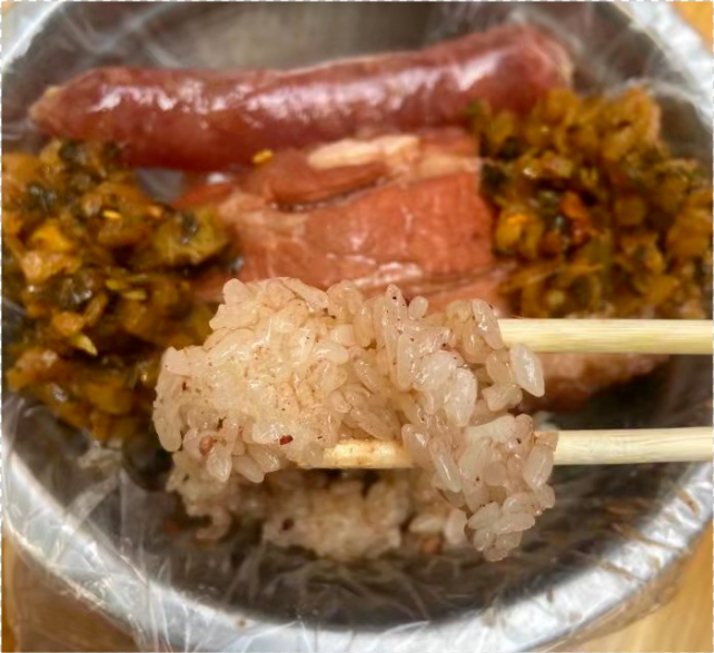 南宁"第一糯米饭",竟是开在小巷子的路边摊,去晚了还吃不到