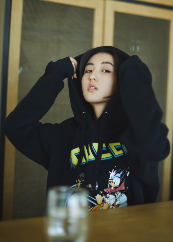 张子枫路演的穿搭真有少年感!清新风格的日常,简直不要太减龄