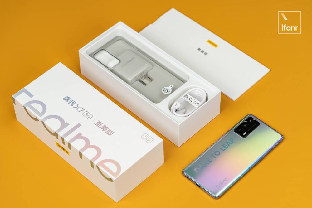 realme的首款曲面屏真我x7pro至尊版图赏