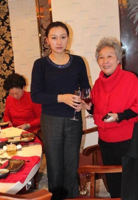 她是毛新宇的老婆主席的孙媳妇儿子长相神似主席女儿有才华