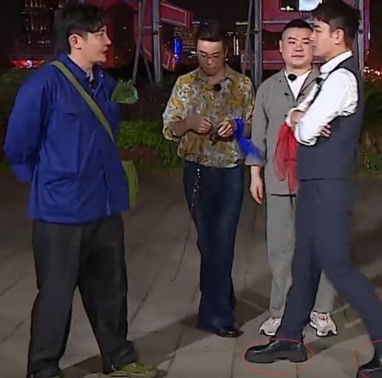 由此可见,郭京飞身高已经超过180cm了.