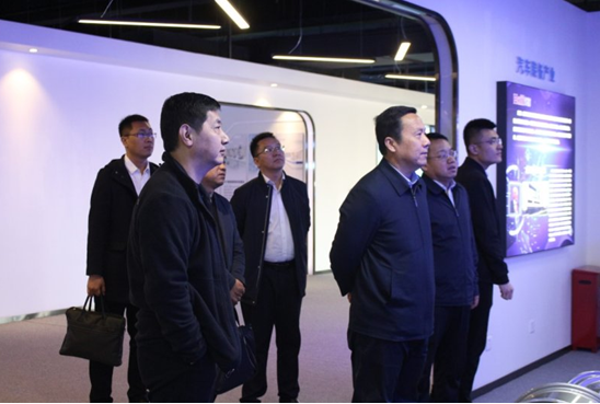 河南鹤壁市政府一行到少海汇考察共谋汽车轻量化领域合作