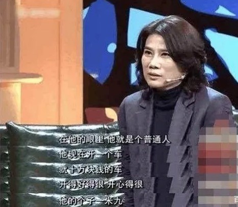 董明珠儿子租房住开10万元车30多岁没有谈过一次恋爱这个富二代太清流