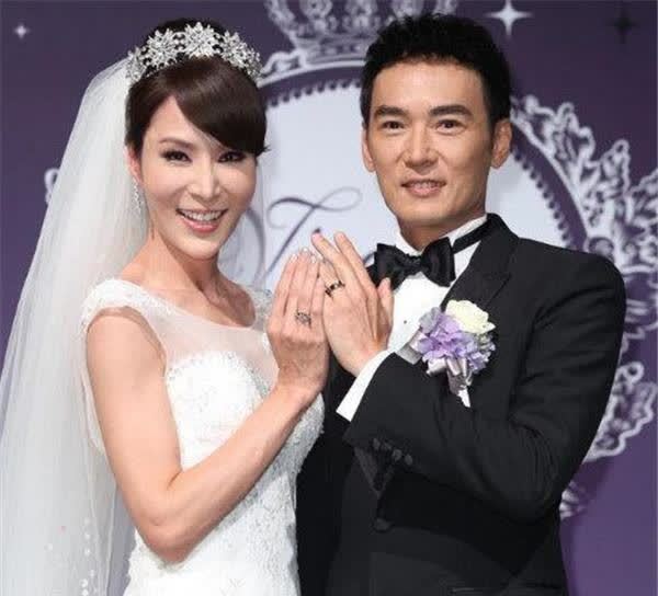 焦恩俊林千钰正式宣布离婚,前妻吐槽婚姻为业障,焦恩俊大度回应