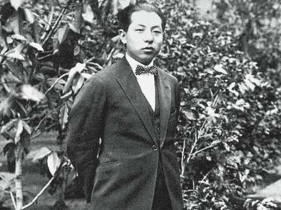 张学成投敌当汉奸,各级军官一时难以应对,张学良只说八个字