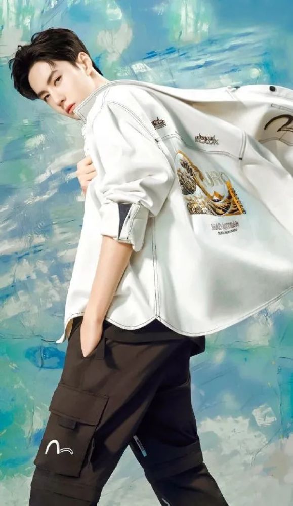 【王一博壁纸】风月都浪漫,何况是你.