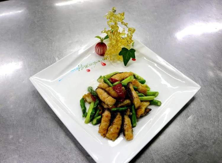 大厨小菜|三色美食!百花黄耳羊肚菌