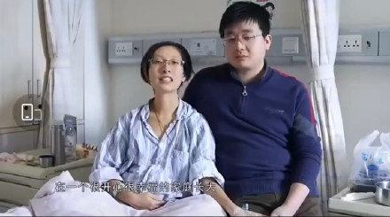 《人世间》张丽君舍命生下孩子后,去世一年老公再婚,孩子过继给姐姐