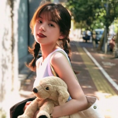 ins干净森系女生头像