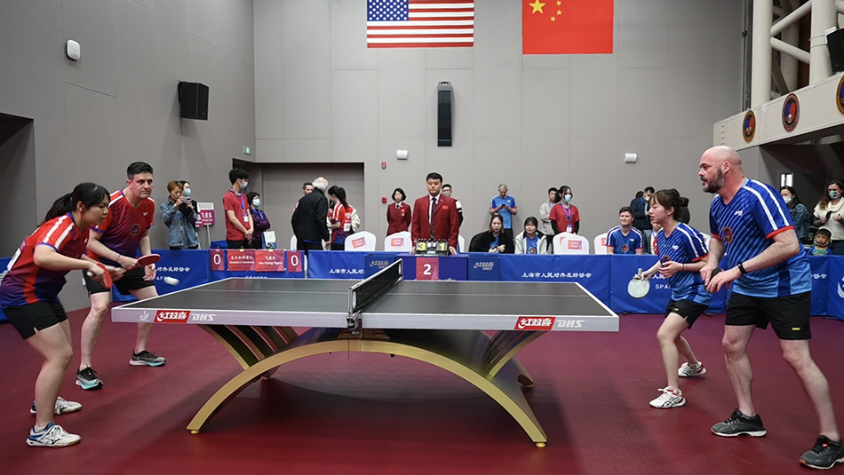 中美乒乓外交50周年,一场中美乒乓球友谊赛在上海举行
