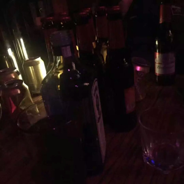 一些喝酒时可以发的文案