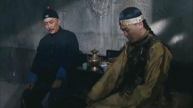 雍正王朝:弘历表面上在为弘时求情,实则却是非常腹黑地补了一刀