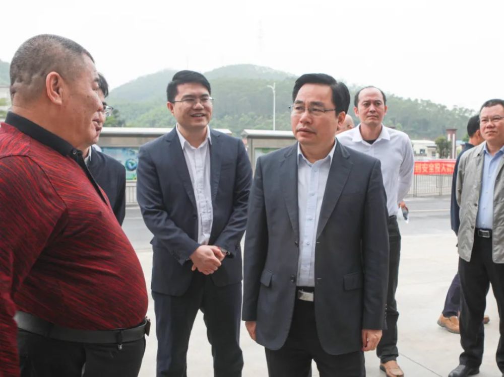 产业招商落地攻坚年丨杨志深入企业一线调研:主动服务,以项目建设助推