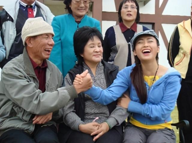 82岁老戏骨,娶二婚妻子,走过50年金婚,魏宗万:我很幸福