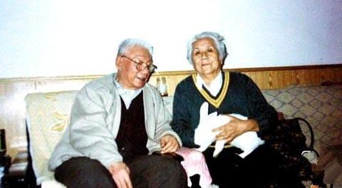 "双枪李向阳"郭振清晚年中风瘫痪,2000年妻患脑血栓卧床不起?