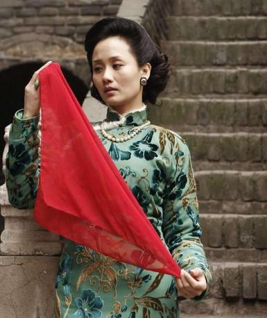 《三十而已》吴冕嫁大学同学相爱40年,丈夫:无论你去哪我都陪着