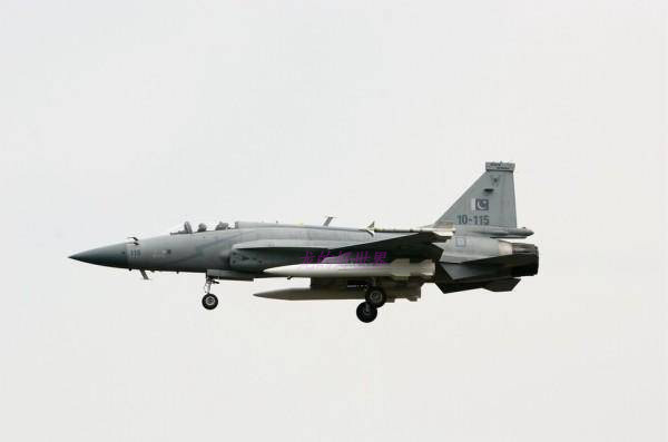 枭龙战斗机jf17战斗力怎么样击落印度米格21的那场印巴空战或许给了些