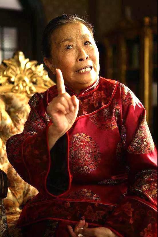 老戏骨韩影出面为张少华发声,新凤霞儿子在扣"
