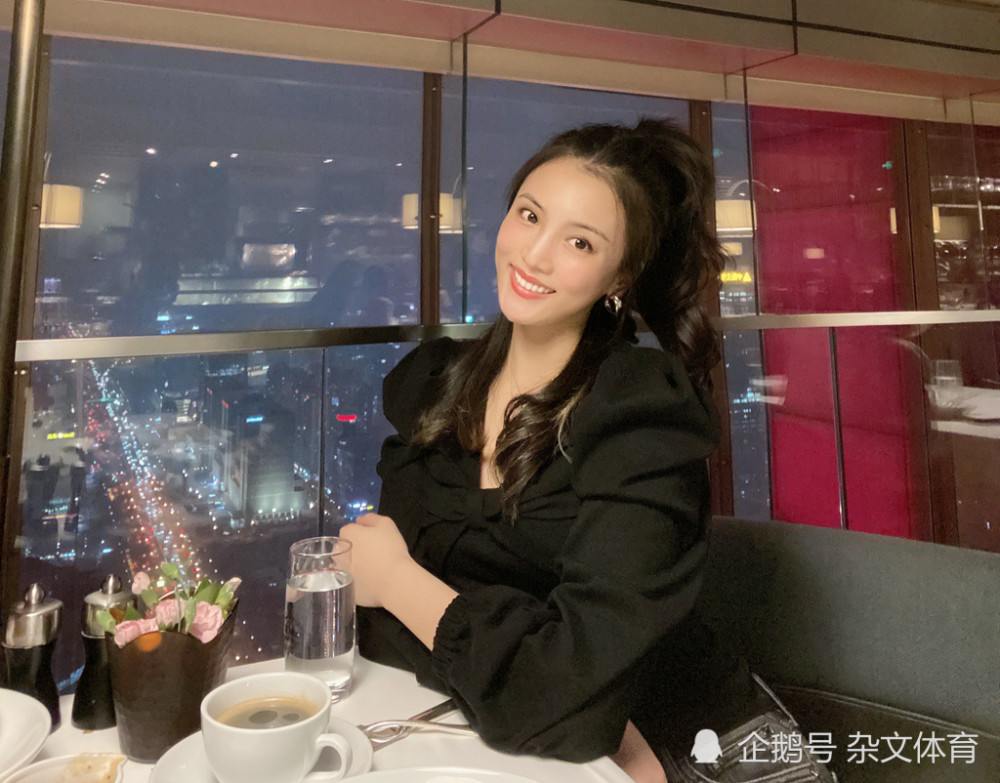 杨鸣不会轻易放人!25岁天才预定辽篮顶薪合同,与女友好事将近