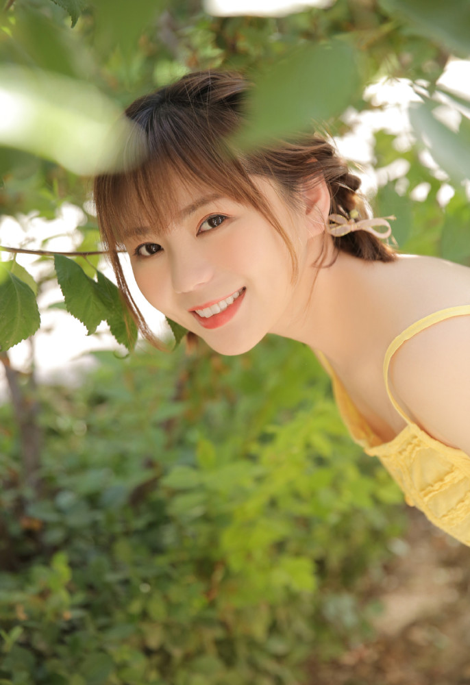超漂亮清纯养眼少女,气质自然