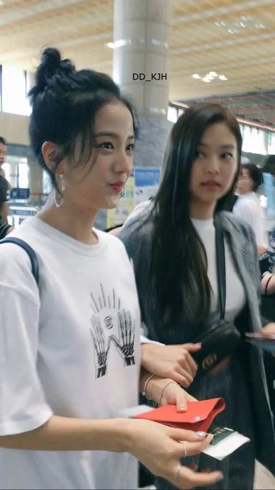 金智秀jisoo 丸子头合集&秀秀亲自教程
