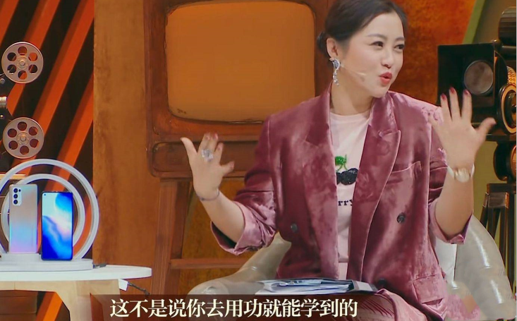 富大龙演傻子郝蕾用配音女演员被指关系户活该它成大烂片
