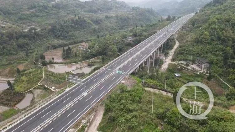 合(合川)长(长寿)高速路面工程预计8月前完工,年内全线通车!