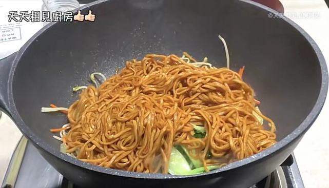 阳春面,高邮酱油面(又称高邮阳春面)襄阳牛肉面,扬州阳春面,扬州炒面