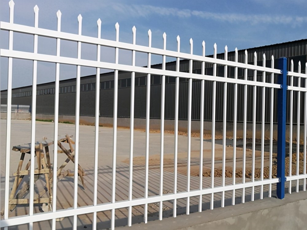 锌钢栅栏与锌钢栏杆,锌钢护栏,锌钢围栏之前关系与区别