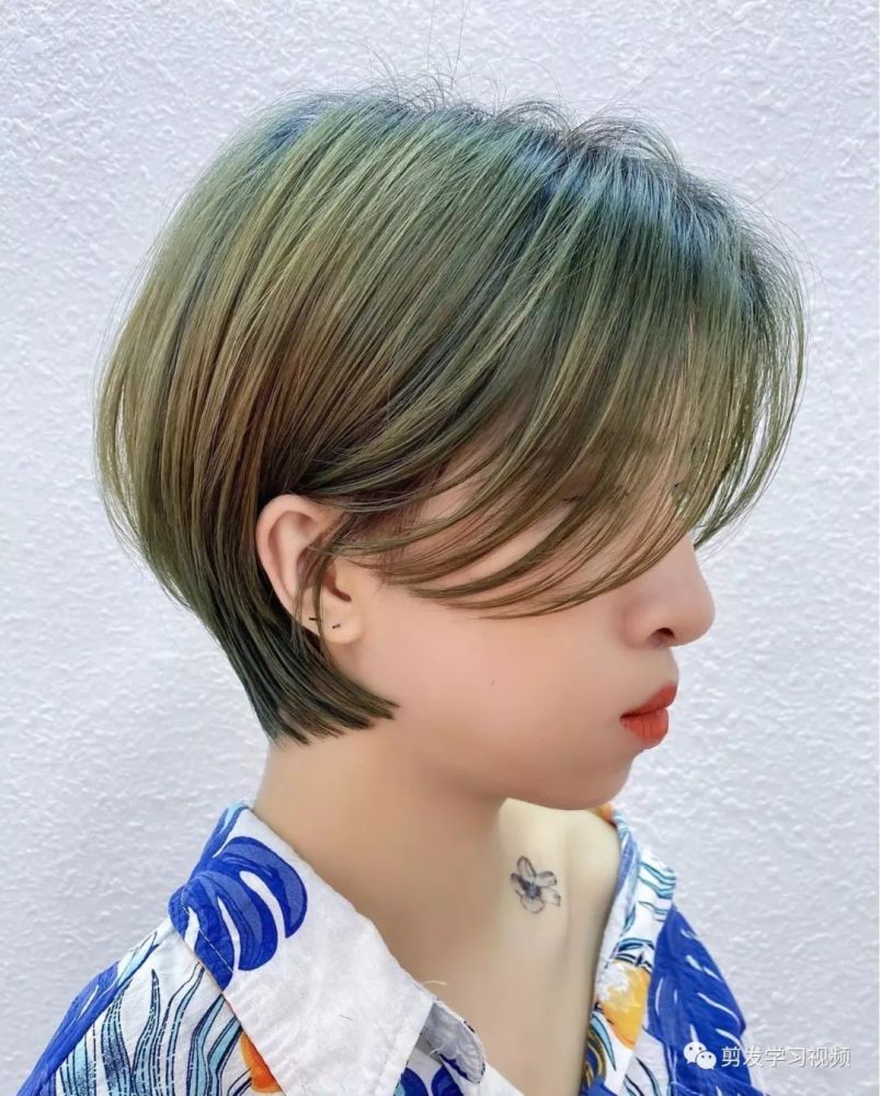 精致"露耳短发"(30款)