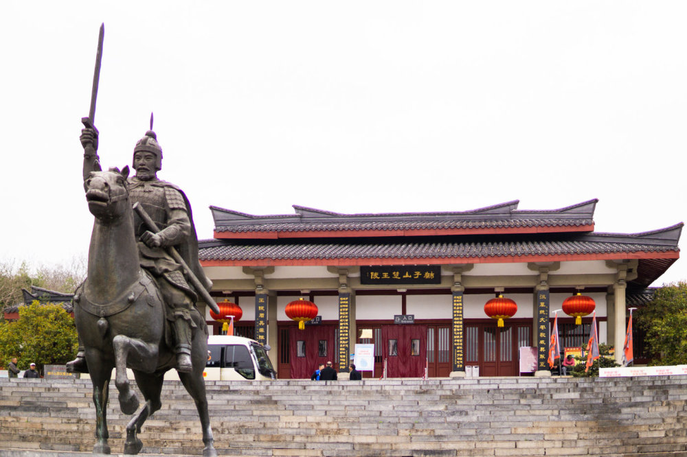 作为国家历史文化名城,徐州拥有深厚的历史文化底蕴,保留了大量的文化