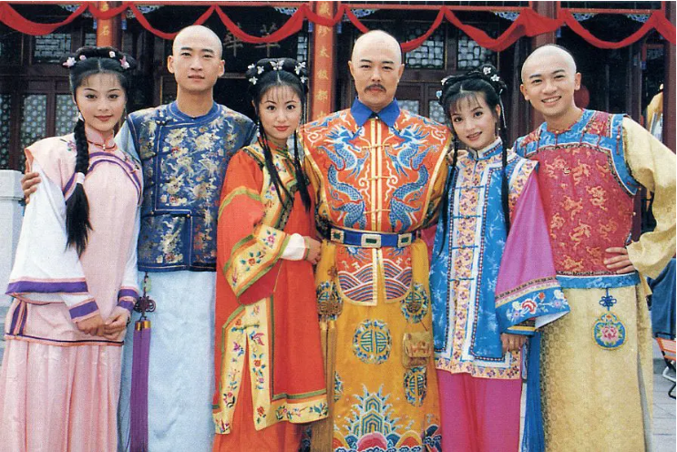 《还珠格格》翻拍,杨超越演小燕子,看到她演紫薇,网友