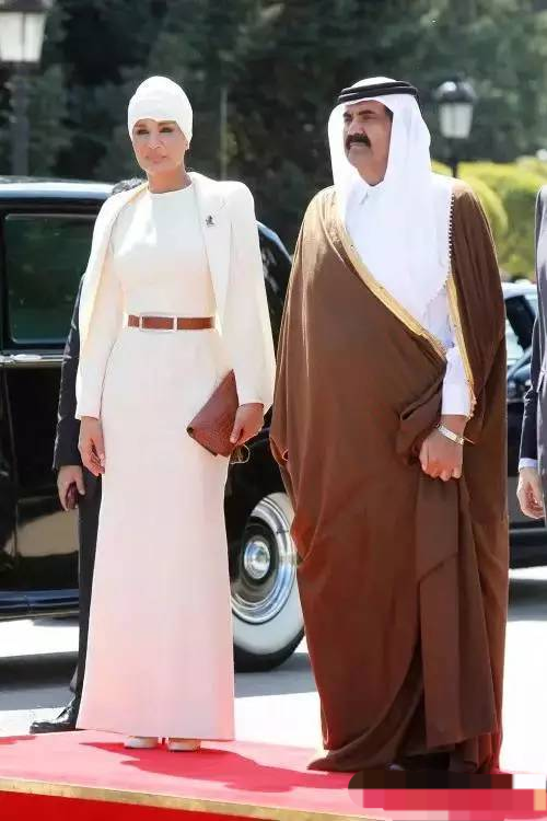世上最会赚钱女人:卡塔尔王妃,只为权力和财富带盐,故事很戏剧